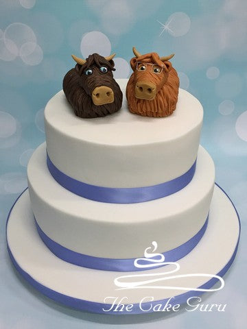 Highland Cows Wedding Cake