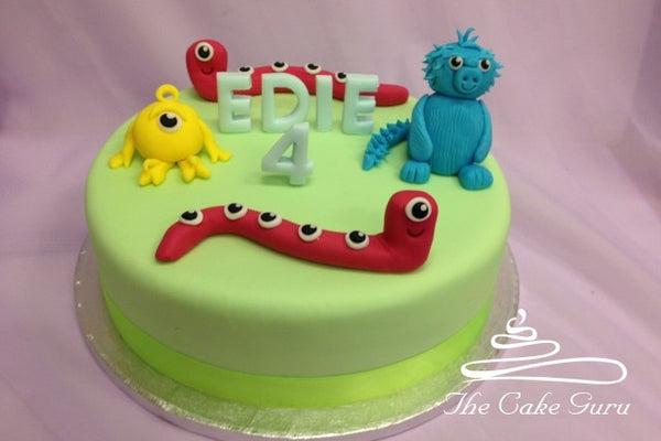 Friendly Aliens Birthday Cake